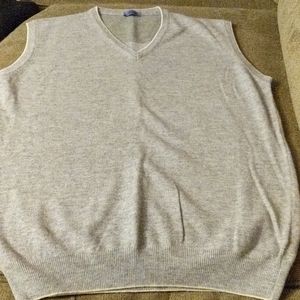 Lightweight wool sweater vest